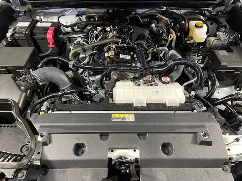 Certified 2025 Toyota Tacoma TRD Off-Road image 9