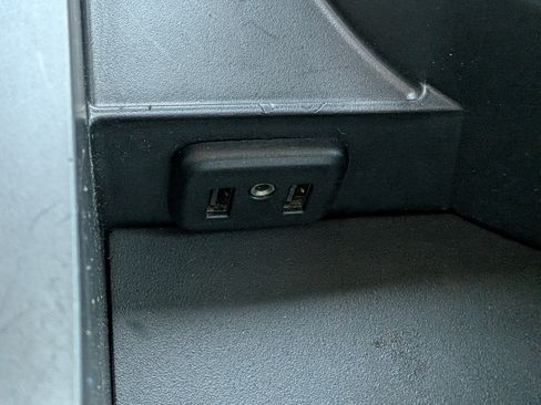 Used 2017 Chevrolet Camaro SS RWD image 29