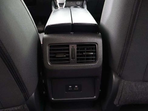 Used 2023 Nissan Rogue SV AWD/4WD image 48
