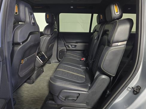 Used 2024 Rivian R1S Adventure AWD/4WD image 21