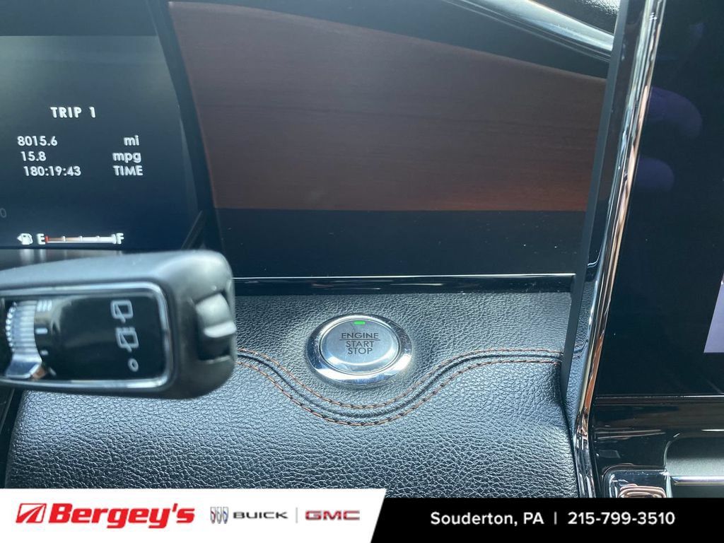 Used 2020 Lincoln Navigator Reserve w/ Equipment Group 208A Reserve AWD/4WD image 19