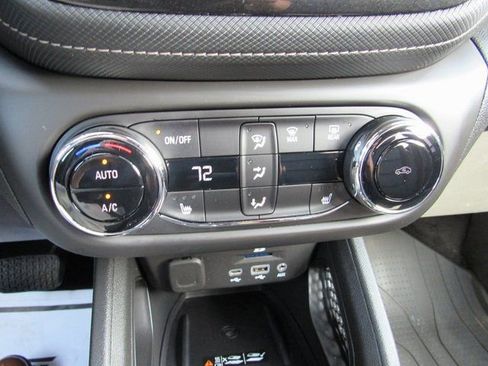 Used 2023 Chevrolet TrailBlazer ACTIV w/ Sun and Liftgate Package image 19