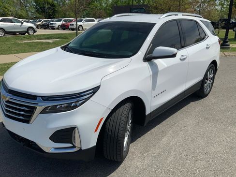 Used 2024 Chevrolet Equinox Premier w/ LPO, Floor Liner Package image 2