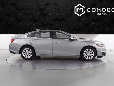 Used 2023 Chevrolet Malibu LT image 2