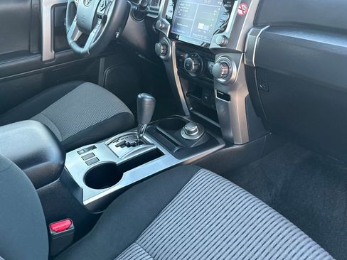 Used 2024 Toyota 4Runner SR5 image 32