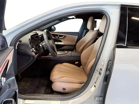 Used 2025 Mercedes-Benz E 350 Sedan image 10