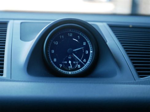 Used 2022 Porsche Macan image 19