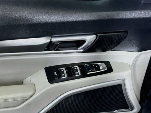 Used 2020 Kia Telluride S FWD image 24