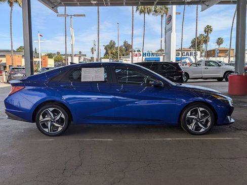Used 2023 Hyundai Elantra SEL w/ Convenience Package image 5