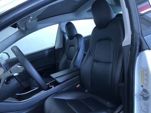 Used 2020 Tesla Model 3 Long Range image 17
