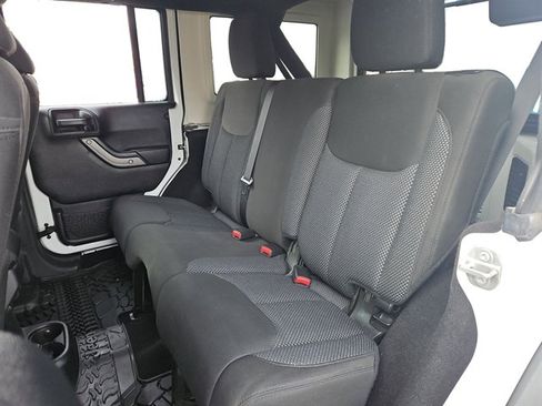 Used 2016 Jeep Wrangler Unlimited Sport image 35