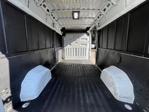 Used 2021 RAM ProMaster 2500 w/ Interior LED Lighting Group FWD image 24