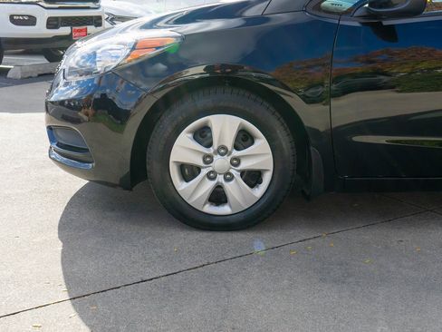 Used 2016 Kia Forte LX image 25