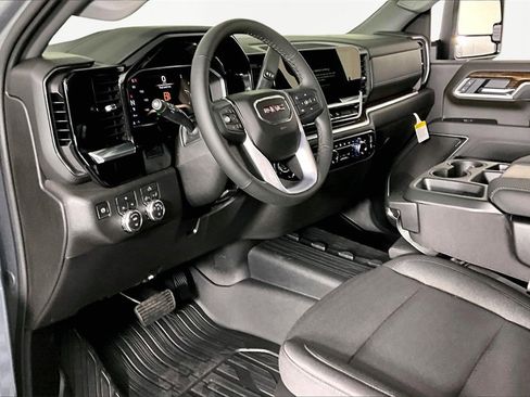 New 2026 GMC Sierra 2500 SLE w/ SLE Value Package; image 8