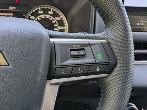 New 2026 Mitsubishi Outlander SE FWD image 29