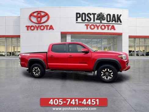 Used 2022 Toyota Tacoma TRD Off-Road AWD/4WD image 5
