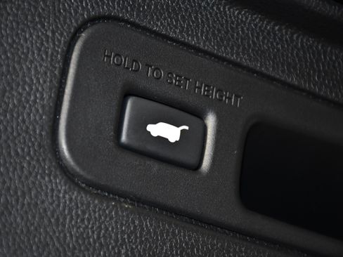 Certified 2025 Honda Pilot TrailSport image 54