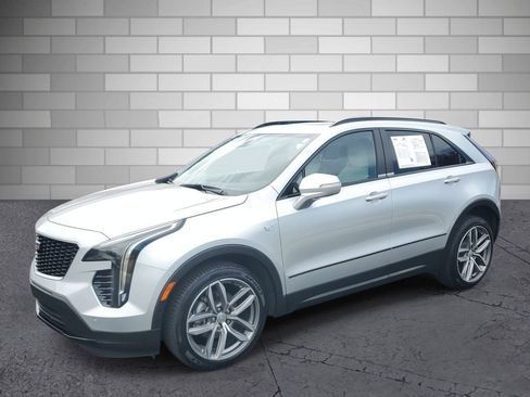 Used 2020 Cadillac XT4 Sport image 2