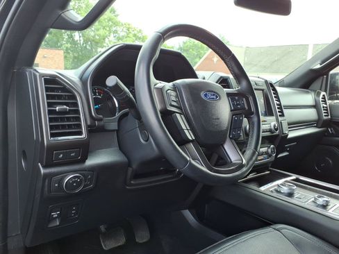 Used 2021 Ford Expedition Limited AWD/4WD image 14