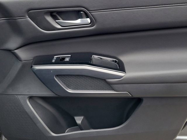 New 2026 Nissan Pathfinder SL FWD image 34