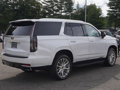 Used 2023 Cadillac Escalade Premium Luxury w/ LPO, Floor Liner Package AWD/4WD image 16