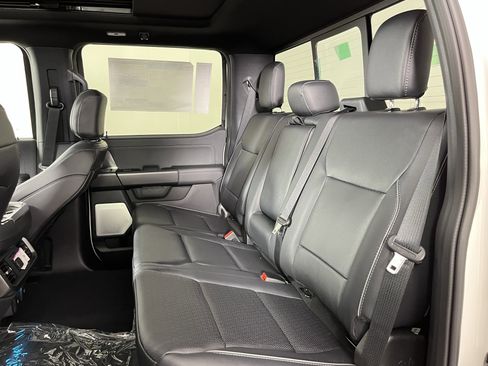 New 2025 Ford F150 Lariat w/ Equipment Group 502A High image 13