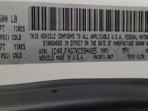 Used 2019 Jeep Grand Cherokee Altitude AWD/4WD image 33