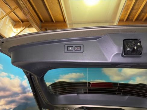 Certified 2025 Subaru Outback Onyx Edition AWD/4WD image 44