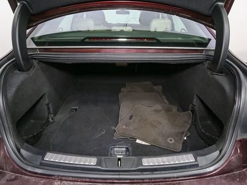 Used 2018 Lincoln Continental Select image 10