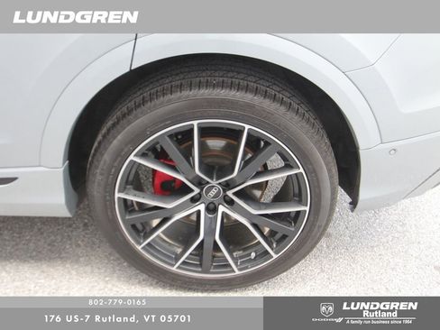 Used 2023 Audi Q8 Premium Plus w/ Premium Plus Package AWD/4WD image 14
