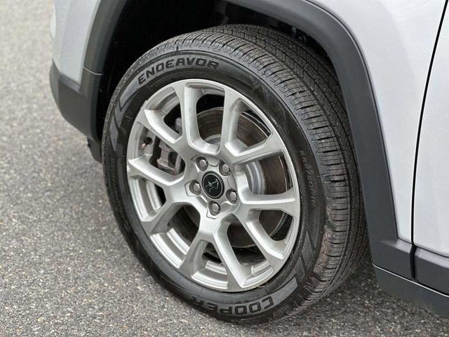 Used 2025 Jeep Compass Limited AWD/4WD image 8