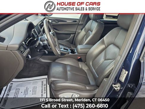 Used 2018 Porsche Macan image 37