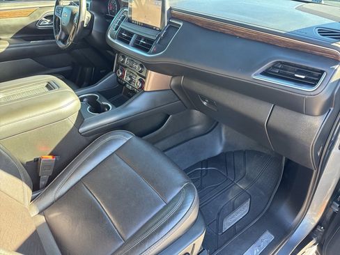 Used 2021 Chevrolet Suburban High Country w/ Premium Package image 38