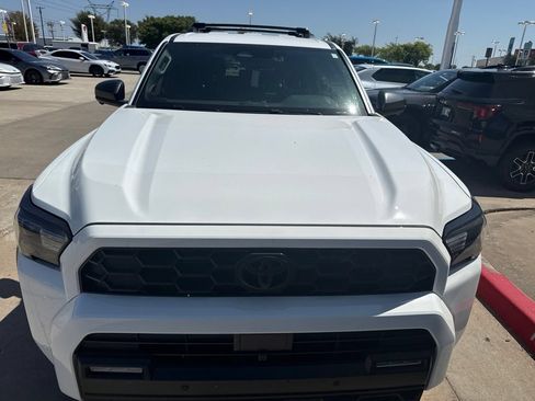 Used 2025 Toyota 4Runner TRD Off-Road Premium w/ Tow Technology Package AWD/4WD image 2