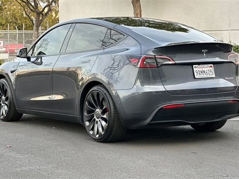 Used 2022 Tesla Model Y Performance image 6