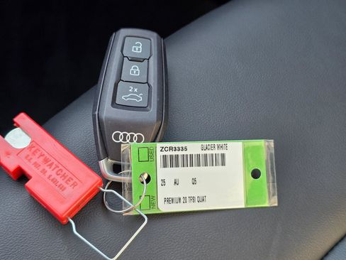 Certified 2025 Audi Q5 Premium w/ Convenience Package image 32