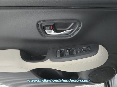 Certified 2024 Honda HR-V LX image 23