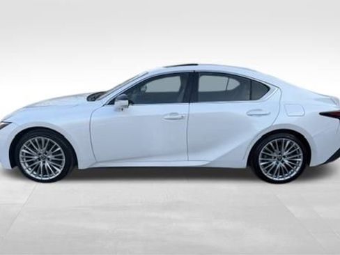 Used 2022 Lexus IS 300 AWD w/ Premium Package image 10