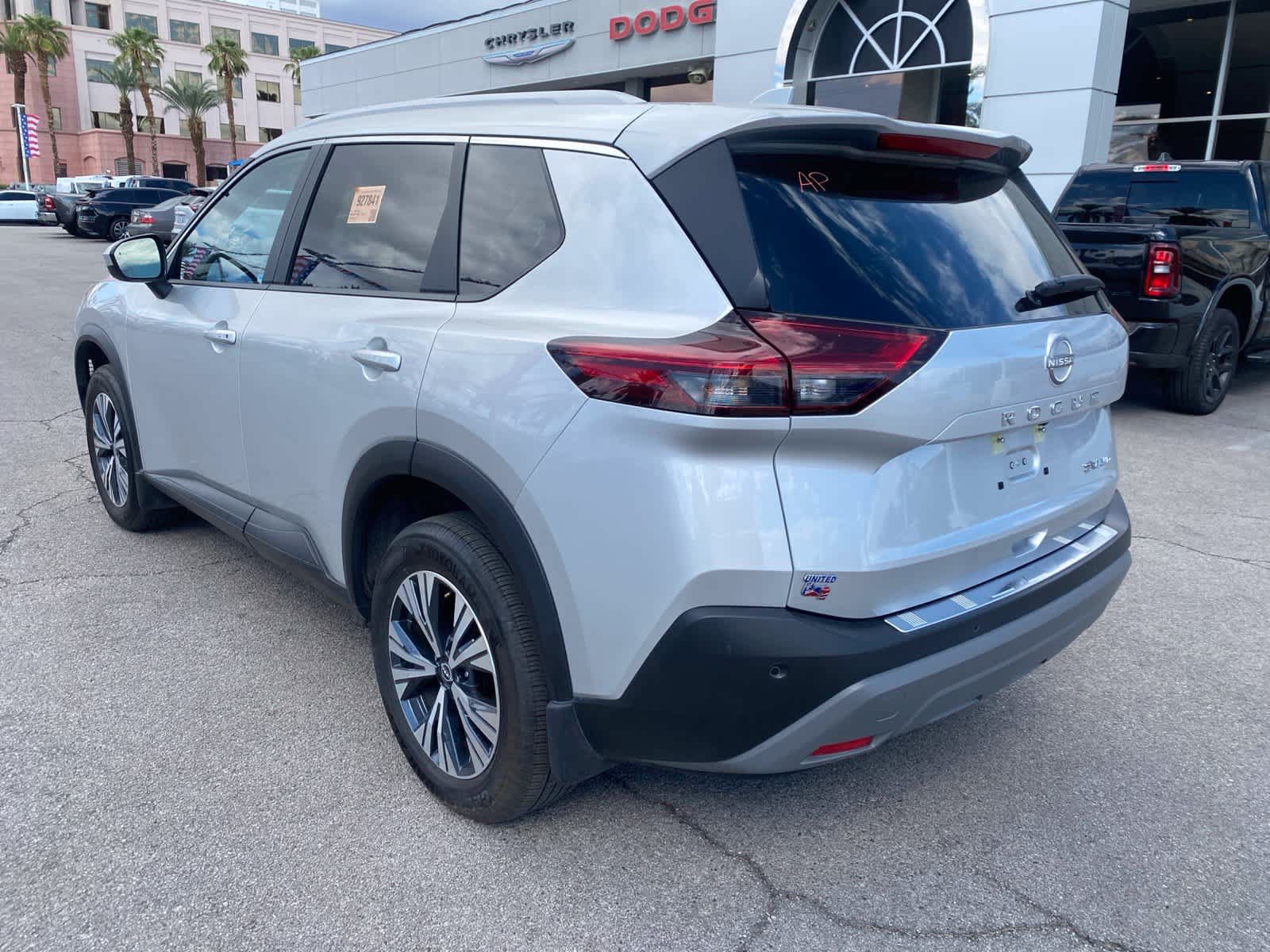Used 2023 Nissan Rogue SV w/ SV Premium B Package AWD/4WD image 8