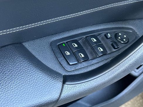 Used 2018 BMW X1 sDrive28i image 11