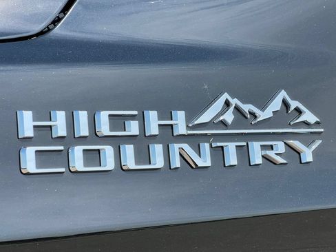 Used 2025 Chevrolet Tahoe High Country w/ Sun And Tow Package AWD/4WD image 2