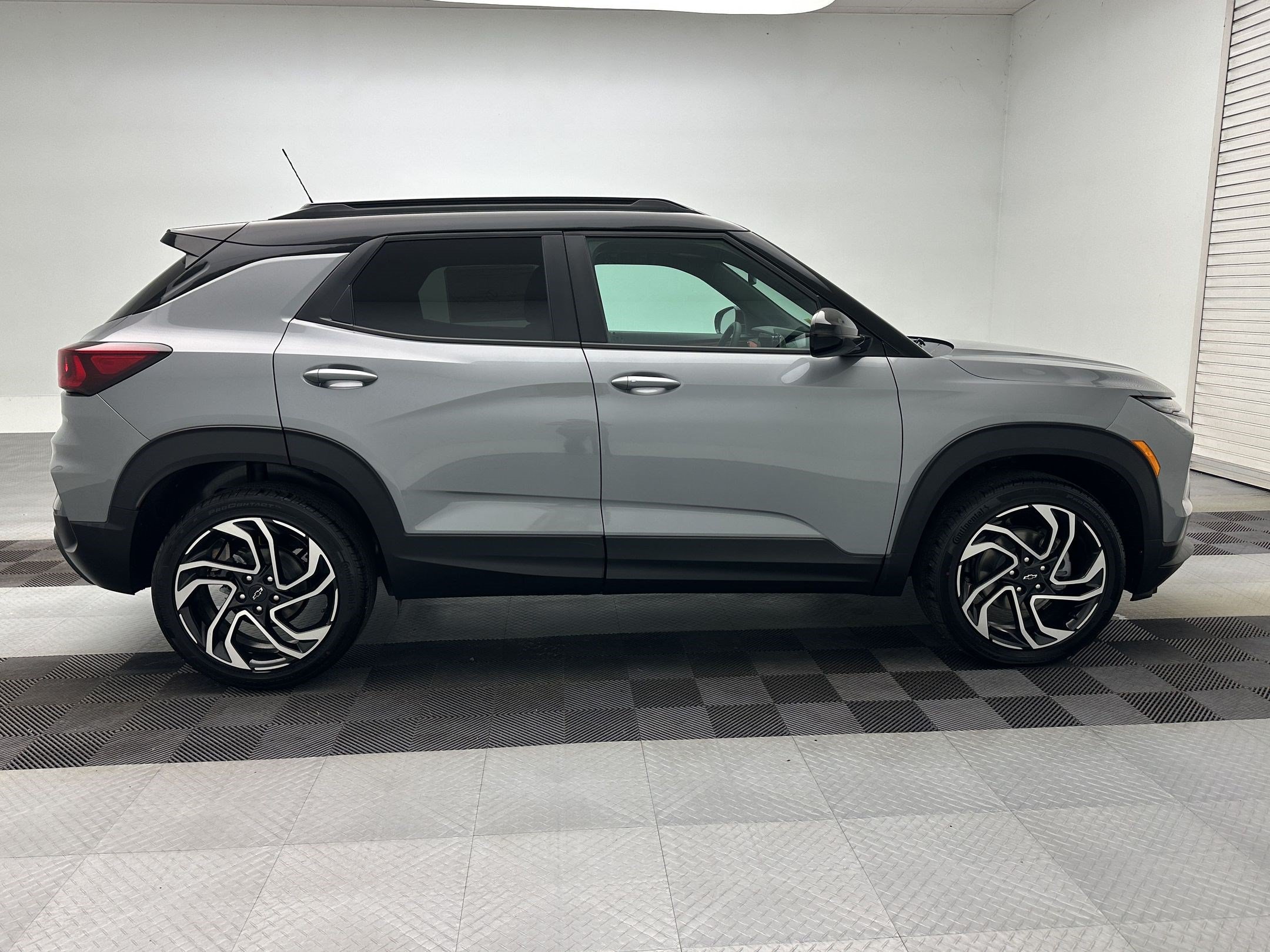 Certified 2026 Chevrolet TrailBlazer RS w/ Convenience Package AWD/4WD image 8
