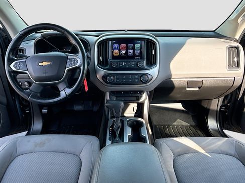 Used 2018 Chevrolet Colorado LT w/ LT Convenience Package image 3