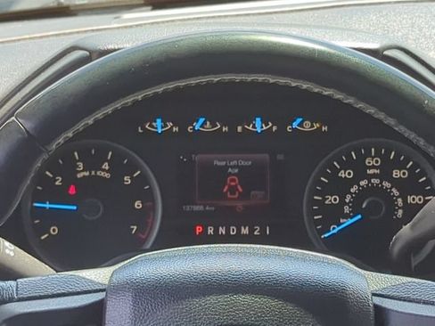 Used 2015 Ford F150 XLT w/ Equipment Group 301A Mid AWD/4WD image 7