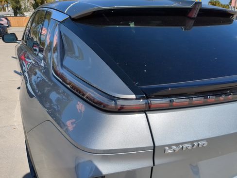 Certified 2024 Cadillac Lyriq Luxury image 10