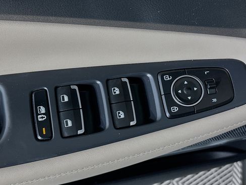 Used 2023 Hyundai Santa Fe SEL w/ Premium Package FWD image 14