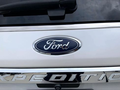 Used 2018 Ford Expedition XLT w/ Equipment Group 202A image 26