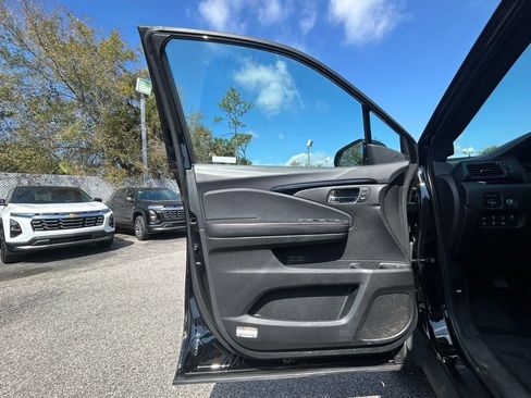 Used 2023 Honda Ridgeline Black Edition image 32