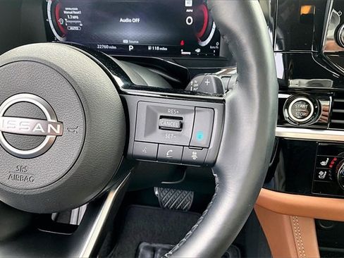 Used 2024 Nissan Pathfinder Platinum w/ Cargo Package image 12