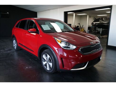 Used 2018 Kia Niro FE image 9
